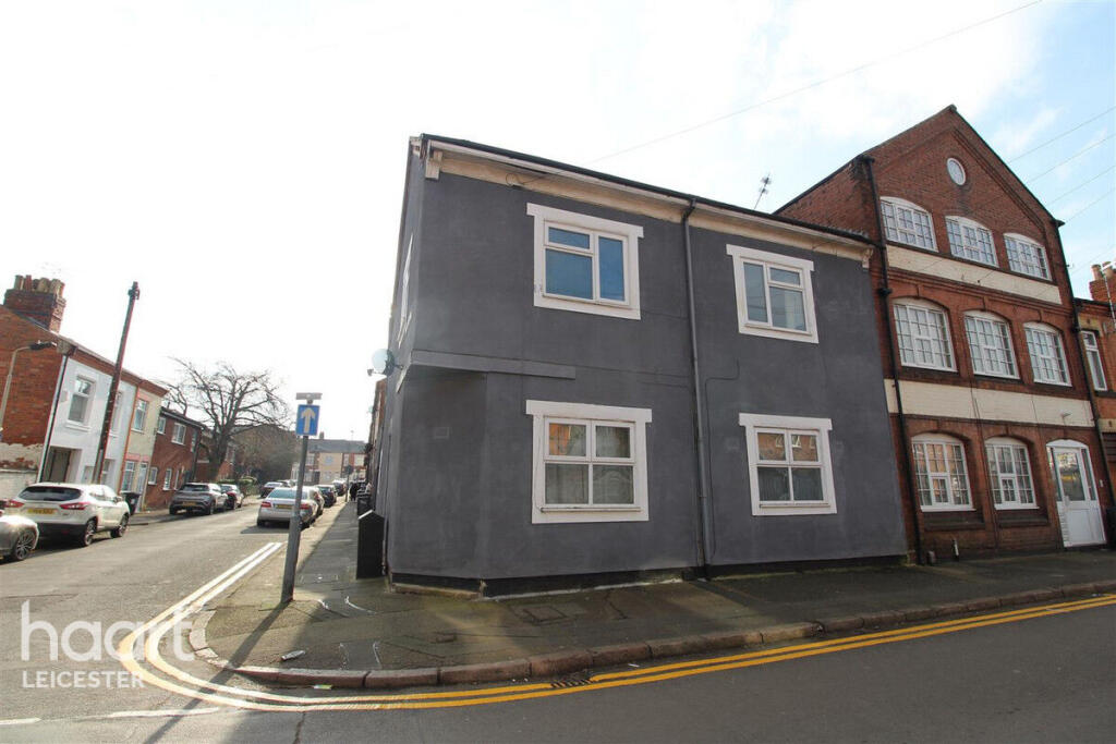 Main image of property: Cavendish Road, Leicester