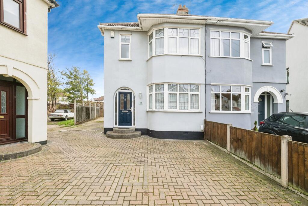 Main image of property: Hawthorn Avenue, Rainham