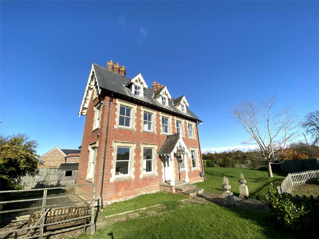 5 bedroom semidetached house for sale in Horne Park, Brickhouse Lane