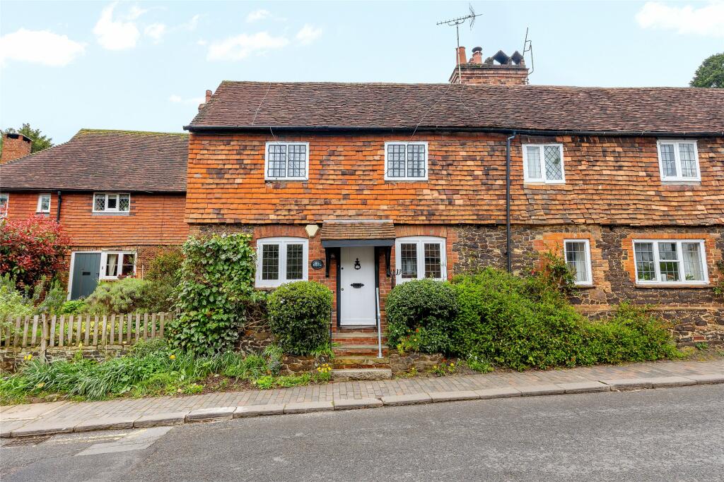 4 bedroom terraced house for sale in High Street, Limpsfield, Oxted