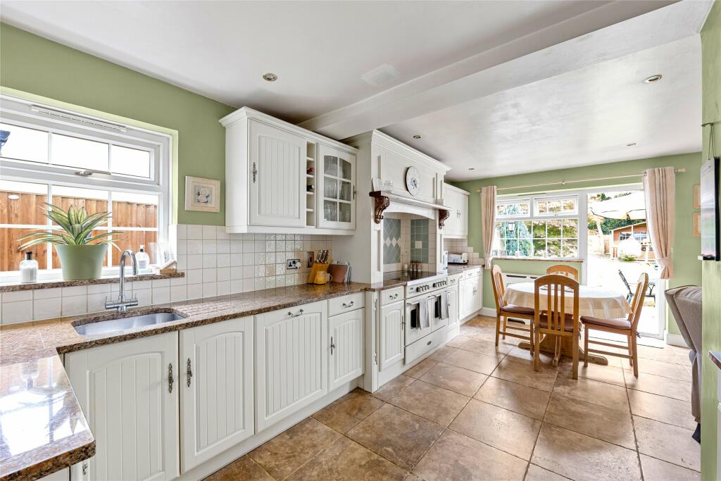 Additional property image - Farleigh Road, Warlingham, Surrey, CR6