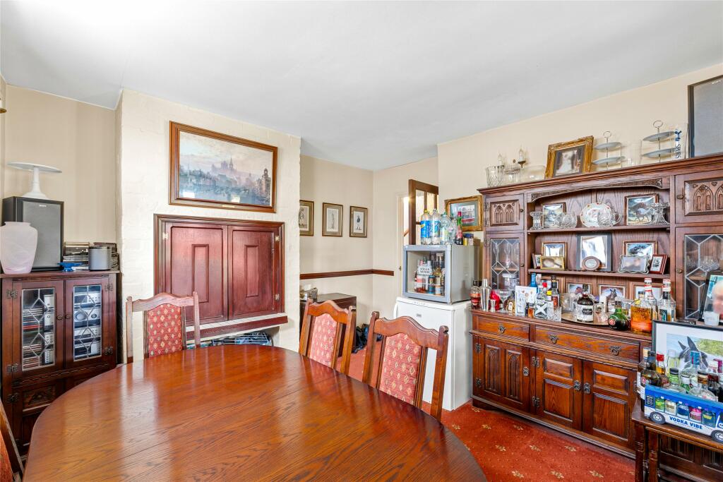 Additional property image - Farleigh Road, Warlingham, Surrey, CR6