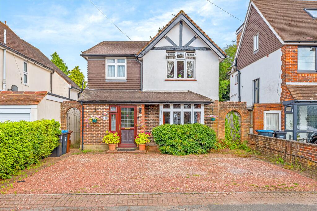 Main image of property: Farleigh Road, Warlingham, Surrey, CR6