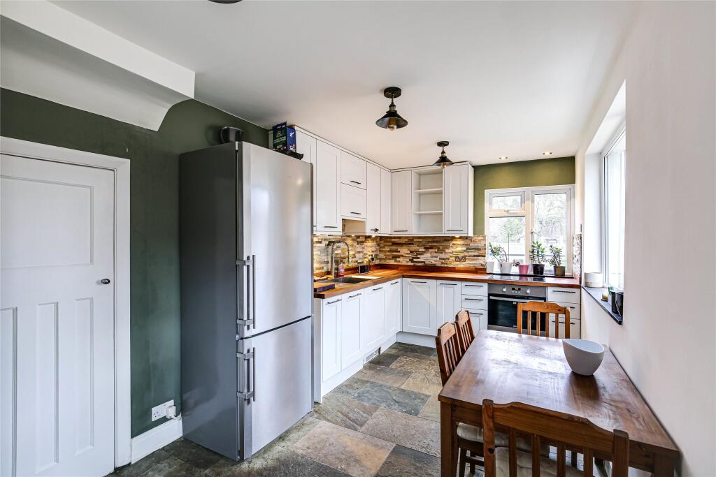 Additional property image - Mosslea Road, Whyteleafe, CR3