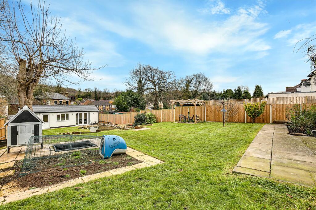 Additional property image - Mosslea Road, Whyteleafe, CR3
