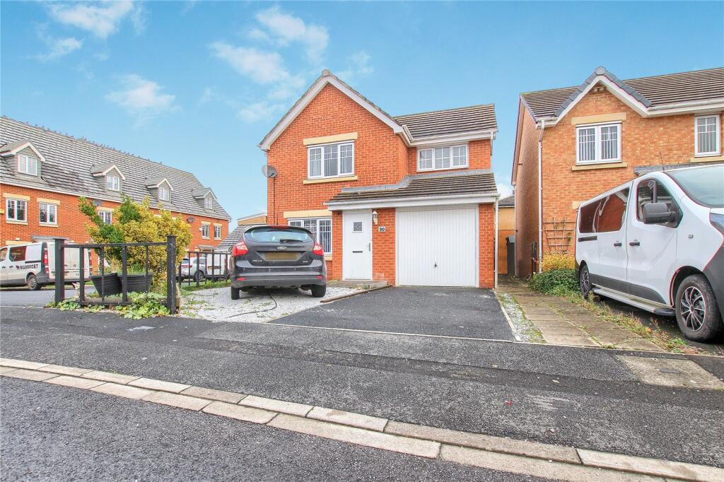 3 bedroom detached house for sale in Wensleydale Gardens, Thornaby, TS17