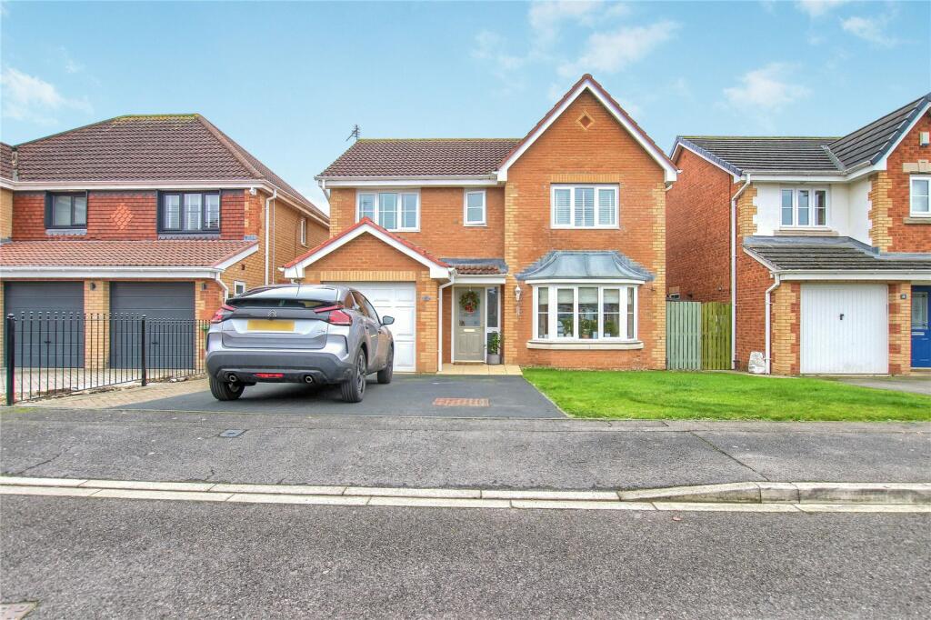 4 bedroom detached house for sale in Bowood Close, Ingleby Barwick, TS17