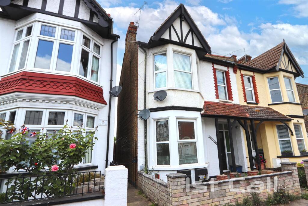 Main image of property: Southbourne Grove, Chalkwell