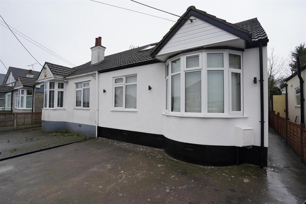 Main image of property: The Crescent, Benfleet