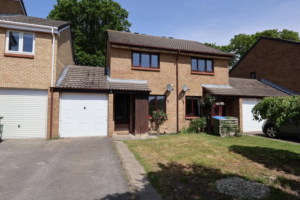 Main image of property: Primrose Way  Locks Heath  UNFURNISHED