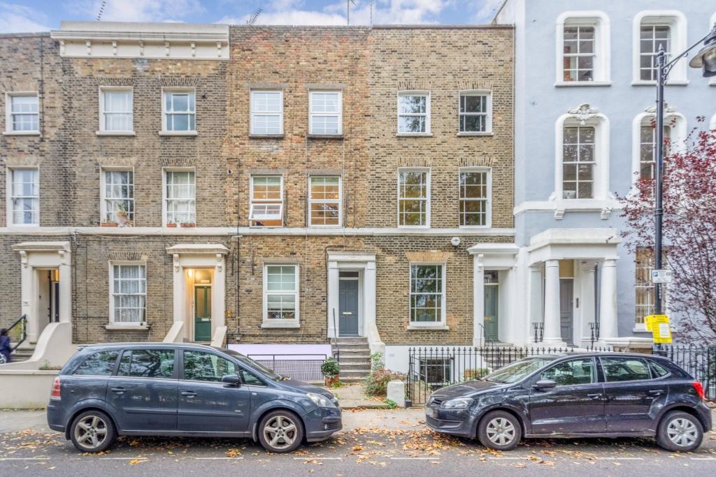 2 bedroom flat for sale in Cadogan Terrace, Victoria Park, E9