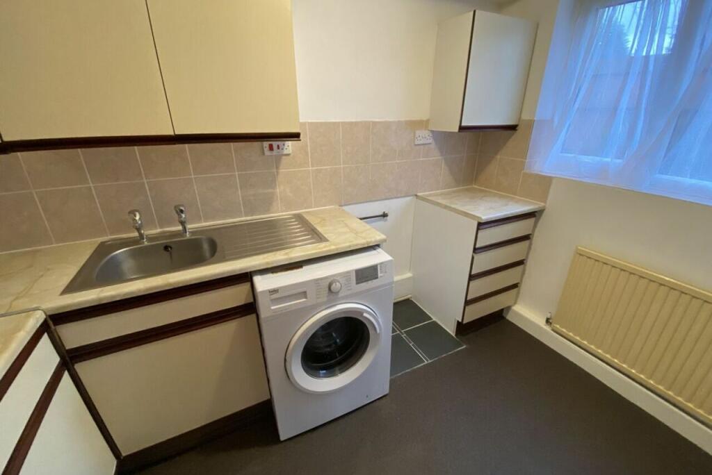 Additional property image - Townfield Gardens, Bebington, CH63 5RN