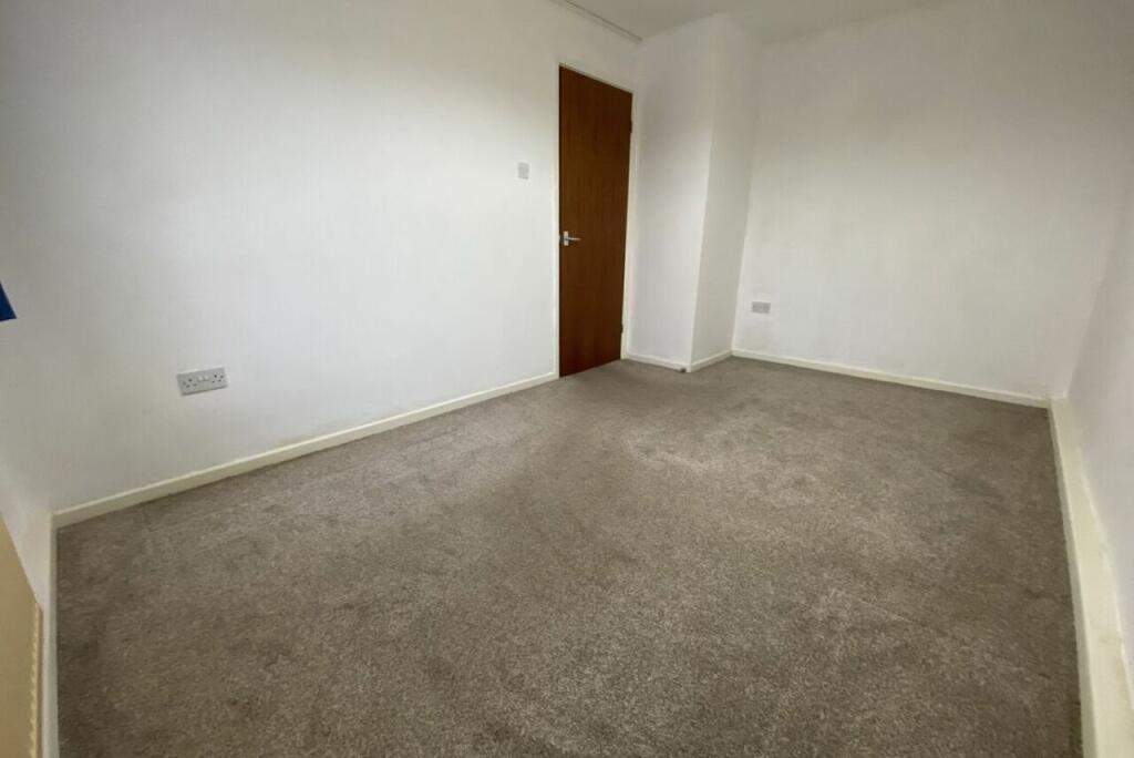 Additional property image - Townfield Gardens, Bebington, CH63 5RN