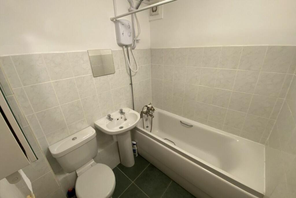 Additional property image - Townfield Gardens, Bebington, CH63 5RN