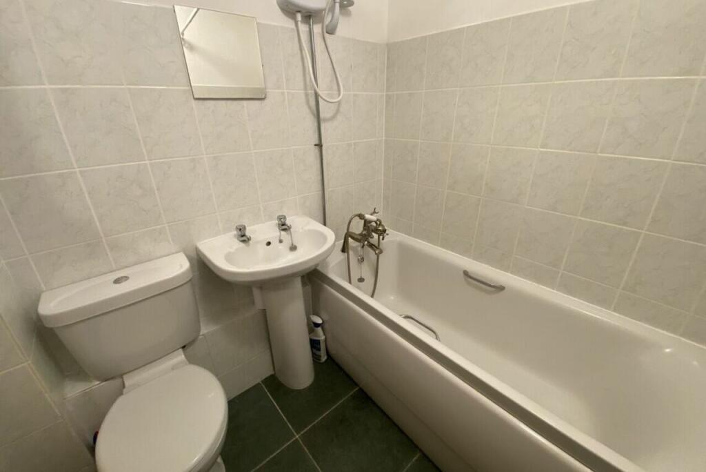 Additional property image - Townfield Gardens, Bebington, CH63 5RN