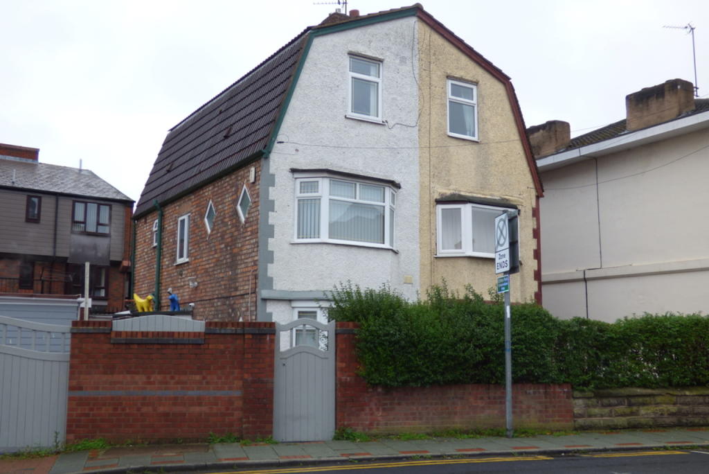 3 bedroom semidetached house for sale in Clifton Road, Birkenhead