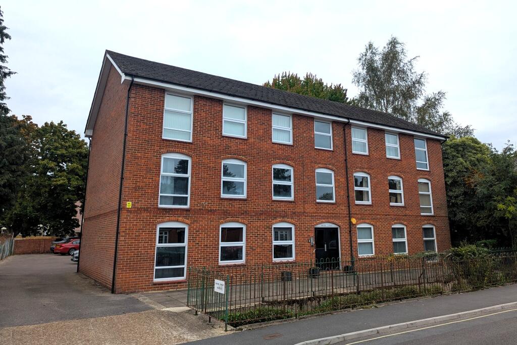 Main image of property: Romsey   Middlebridge Street   UNFURNISHED