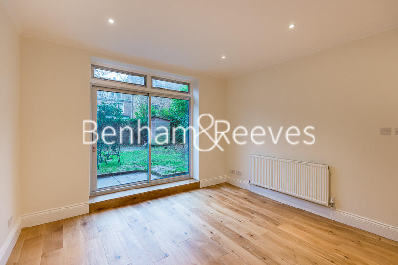 Main image of property: Gayton Crescent, Hampstead, NW3