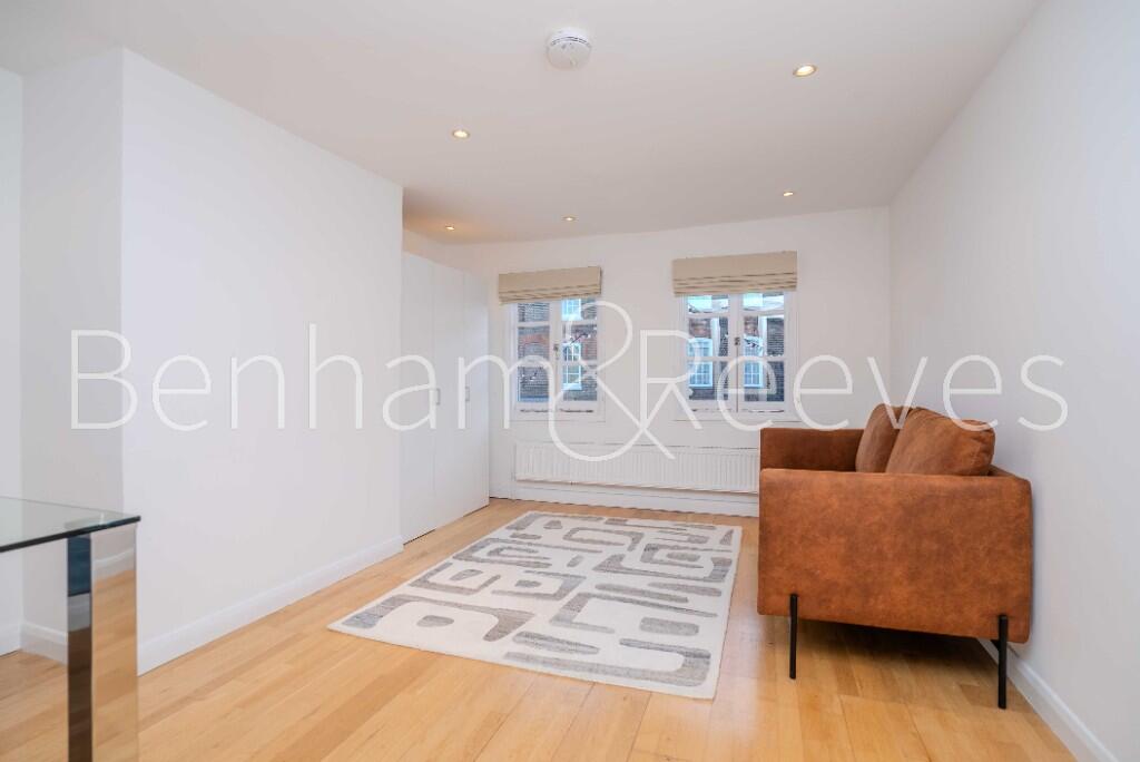 Main image of property: Highgate High Street, Highgate Village, N6