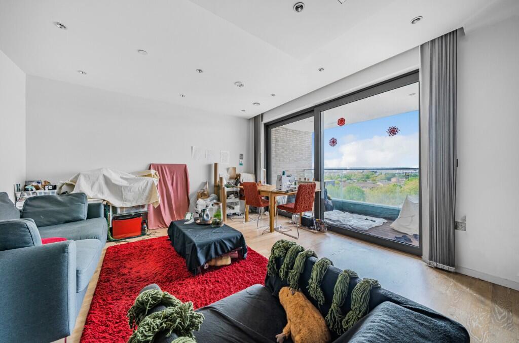 Main image of property: Onyx Apartments, Camley Street, Kings Cross, N1C