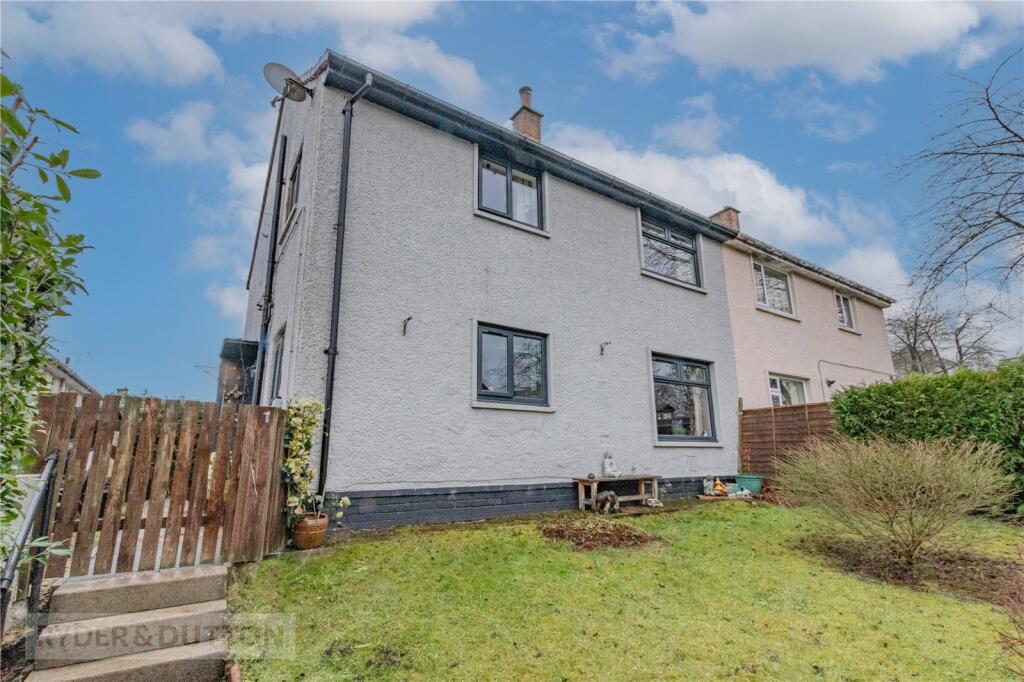 4 bedroom semi-detached house