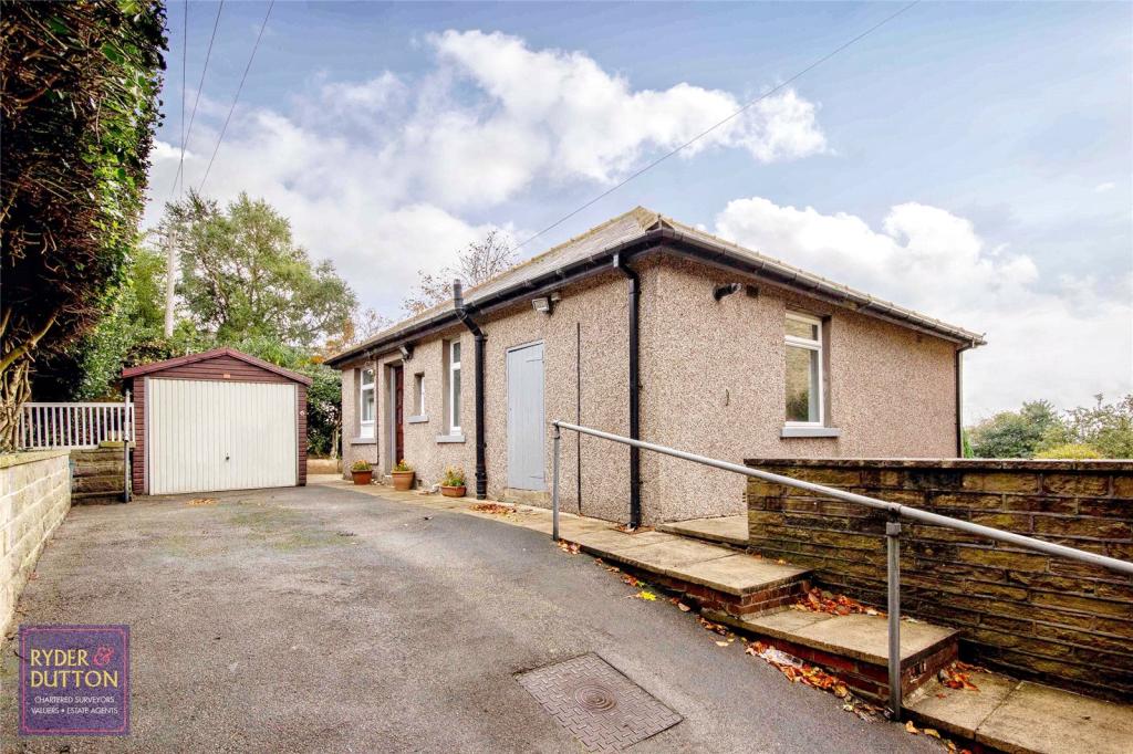 2 bedroom bungalow for sale in Cobden Terrace, Hipperholme, HALIFAX