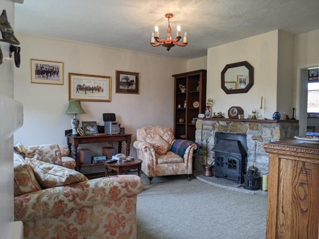 Houses For Sale River Road Pawlett at Adam Daniel blog