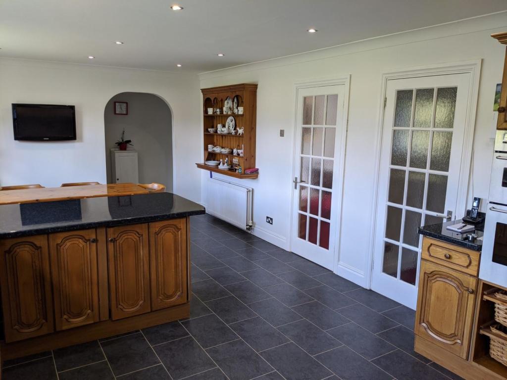 4 bedroom detached house for sale in Enmore, Bridgwater, TA5