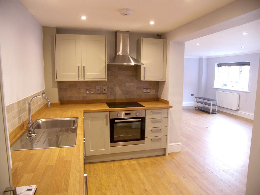 6 bedroom property for sale in High Street, Twyford, Reading, Berkshire