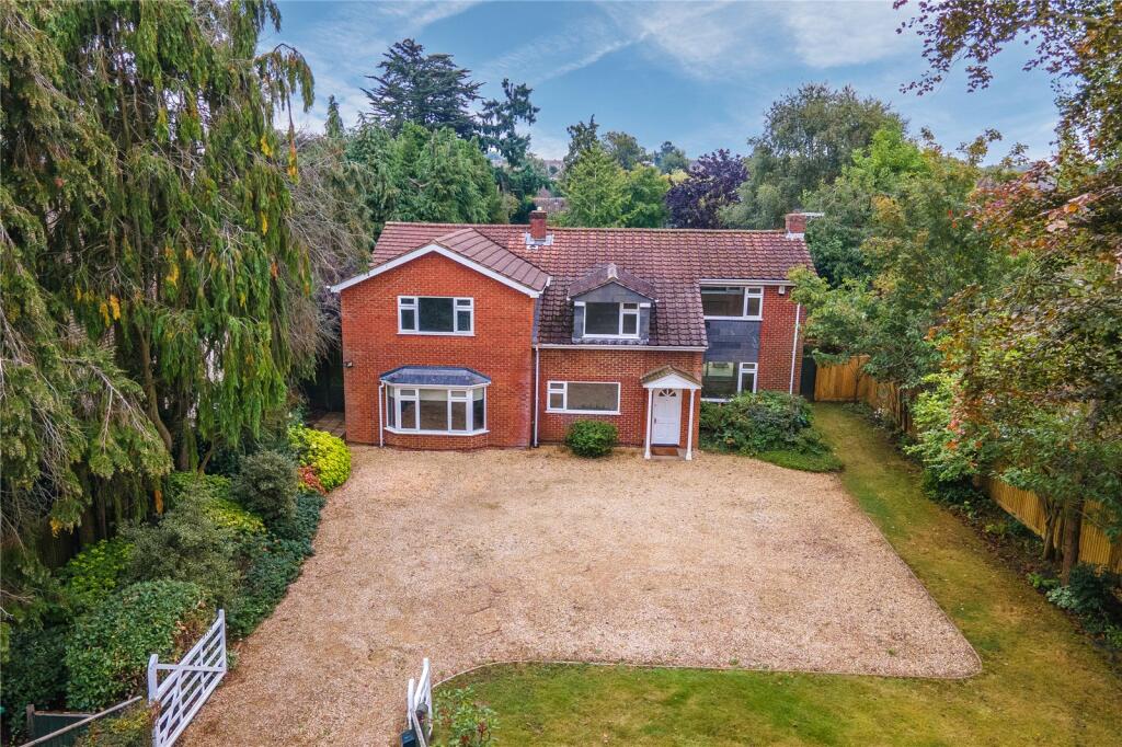 Main image of property: Wargrave Road, Twyford, RG10