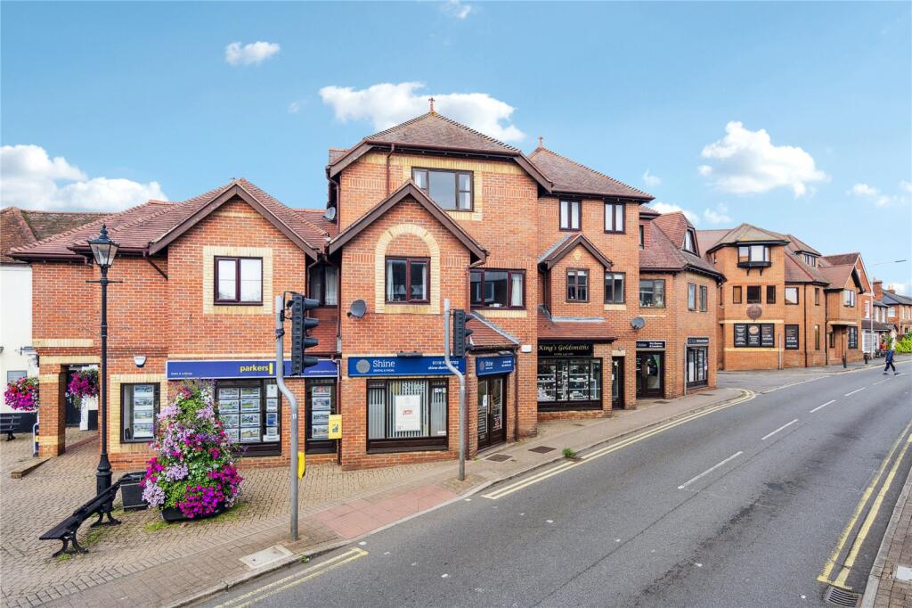 Main image of property: Wargrave Road, Twyford, Reading, Berkshire, RG10