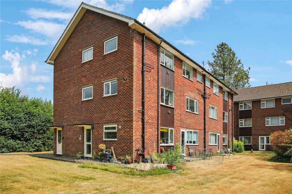 Main image of property: Waltham Road, Twyford, Reading, Berkshire, RG10