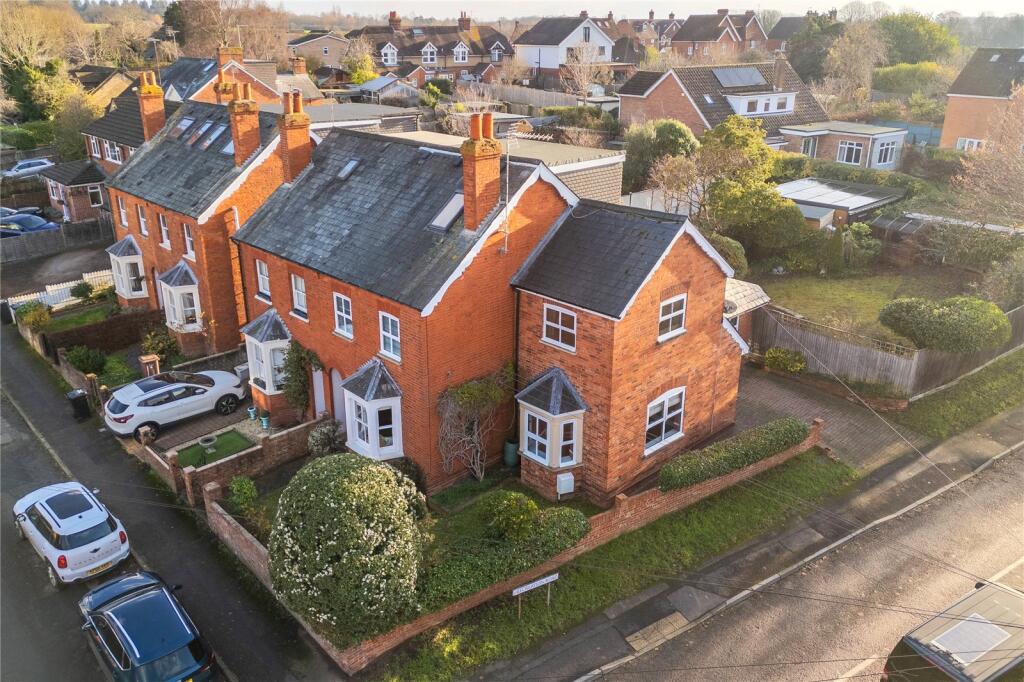 Main image of property: Victoria Road, Wargrave, Berkshire, RG10
