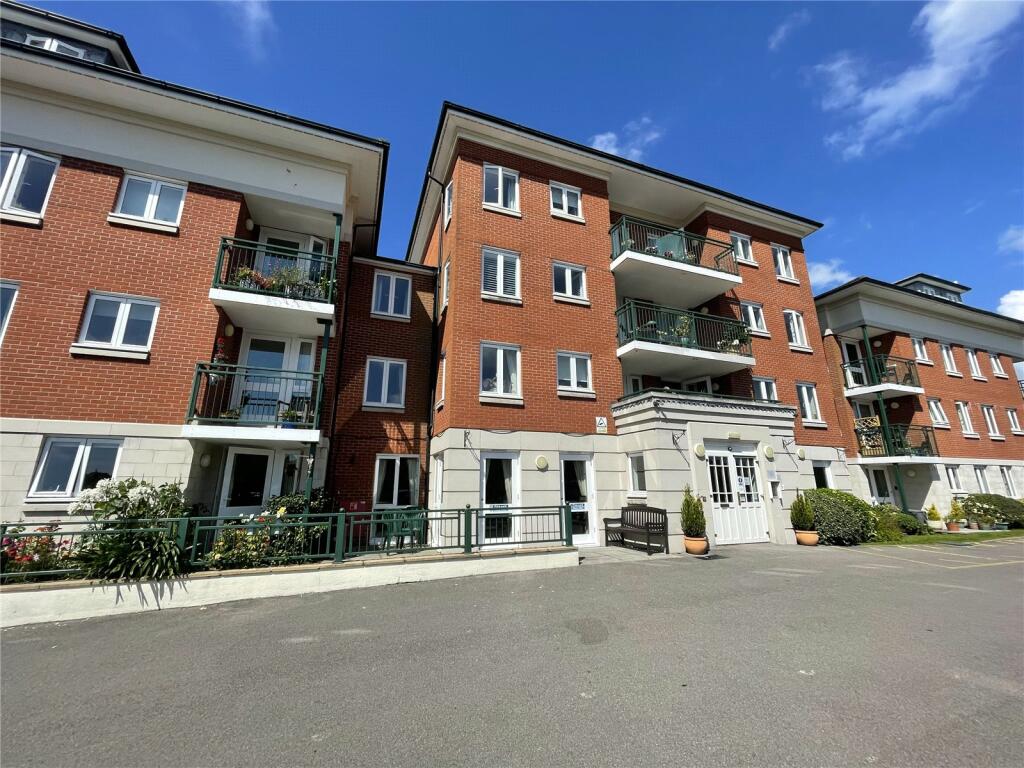 2 bedroom apartment for sale in Peelers Court, St Andrews Road