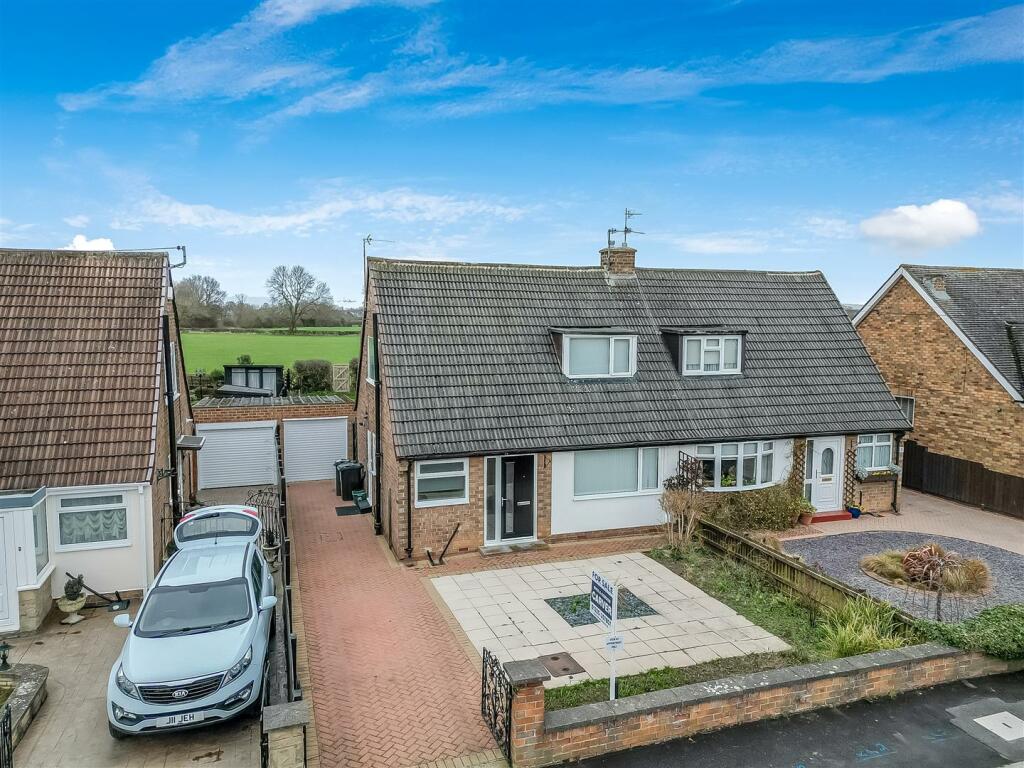 2 bedroom semidetached house for sale in St. Annes Gardens, Middleton