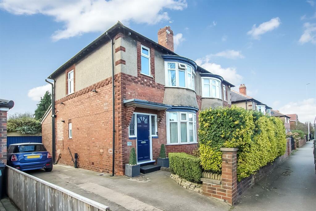 3 bedroom semidetached house for sale in West Auckland Road