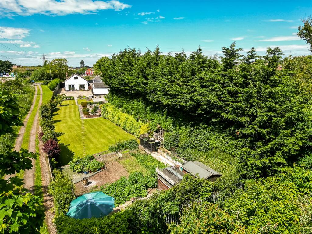 Additional property image - Beaumont Hill, Darlington