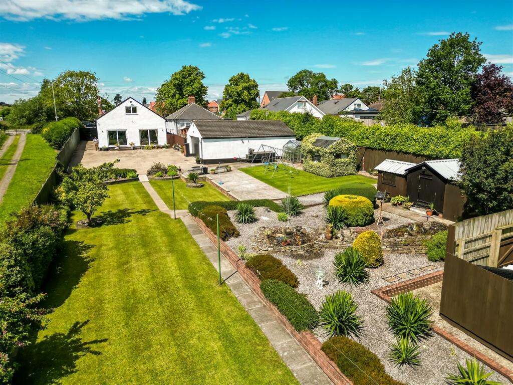 Additional property image - Beaumont Hill, Darlington