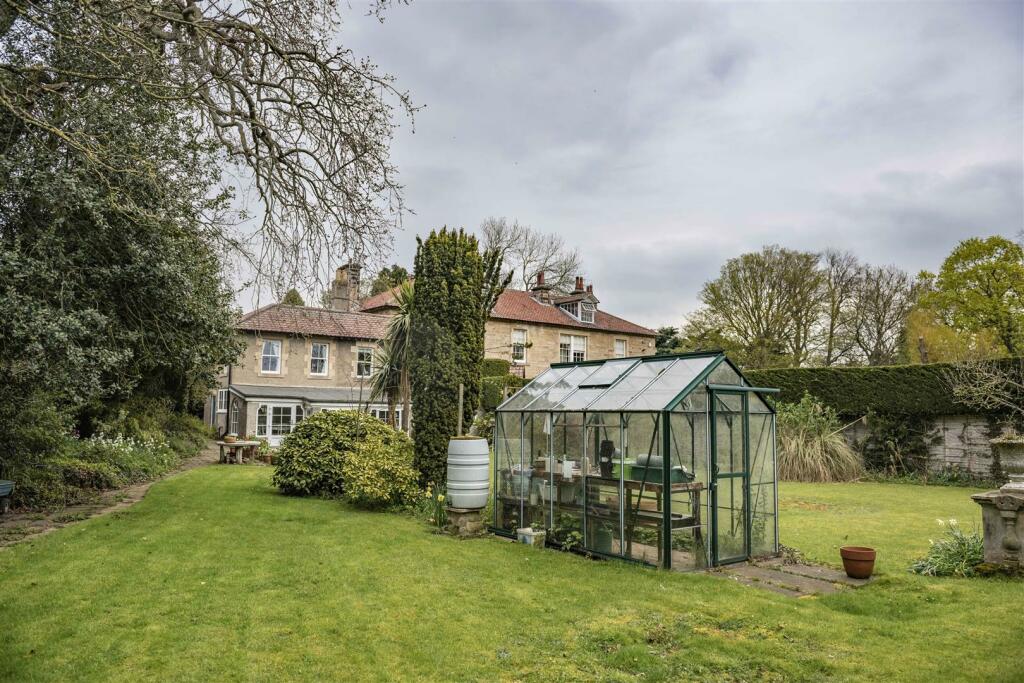 4 bedroom semidetached house for sale in School Lane, Gainford