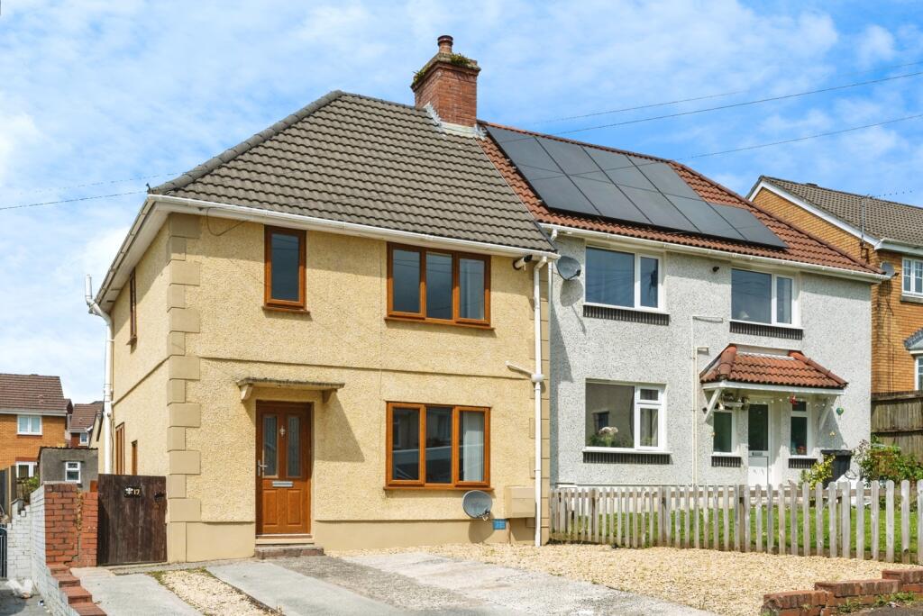 Main image of property: West Crossways, Pontardawe, Swansea, Neath Port Talbot, SA8