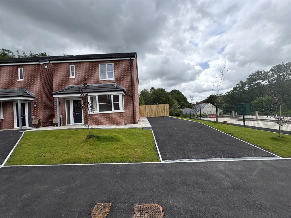 Main image of property: Clos Yr Ysgol, Clyne, Neath Port Talbot, SA11