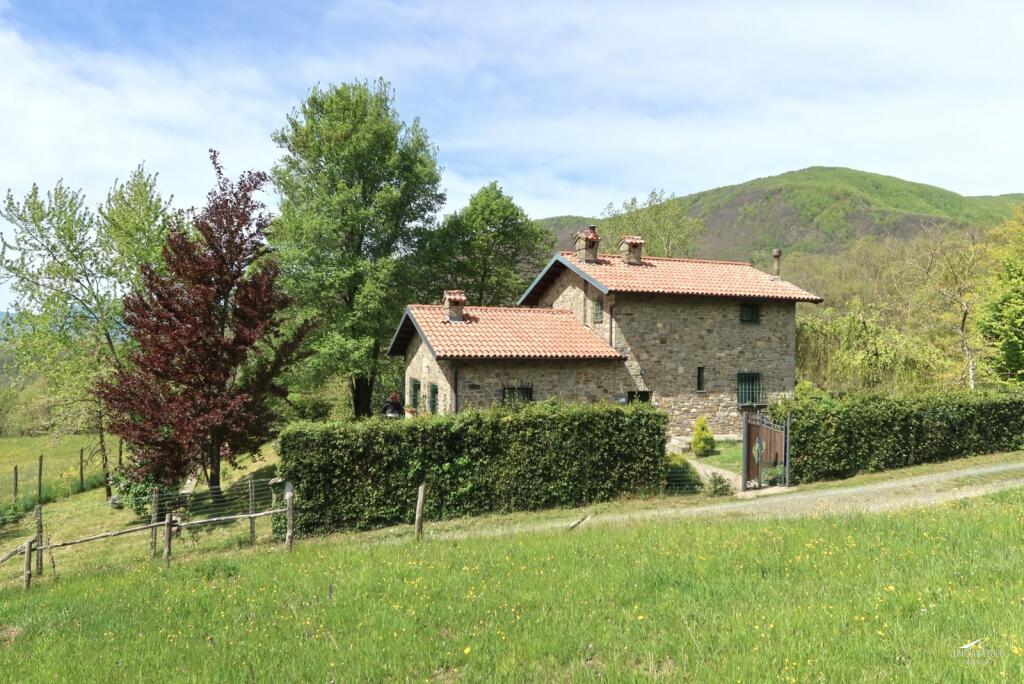 Main image of property: Tuscany, Lunigiana, Pontremoli
