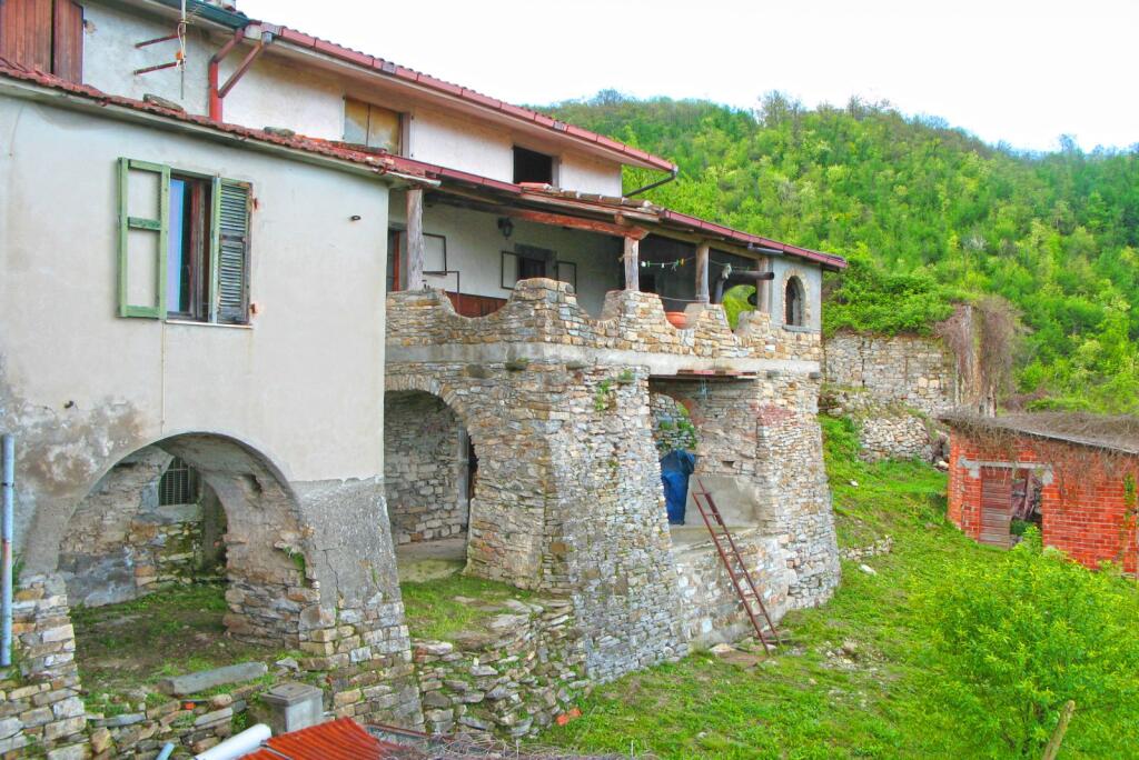 Main image of property: Tuscany, Lunigiana, Filattiera