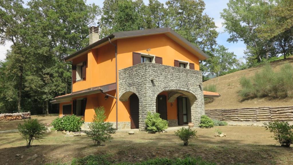 3 bedroom detached house for sale in Tuscany, Lunigiana, Bagnone, Italy