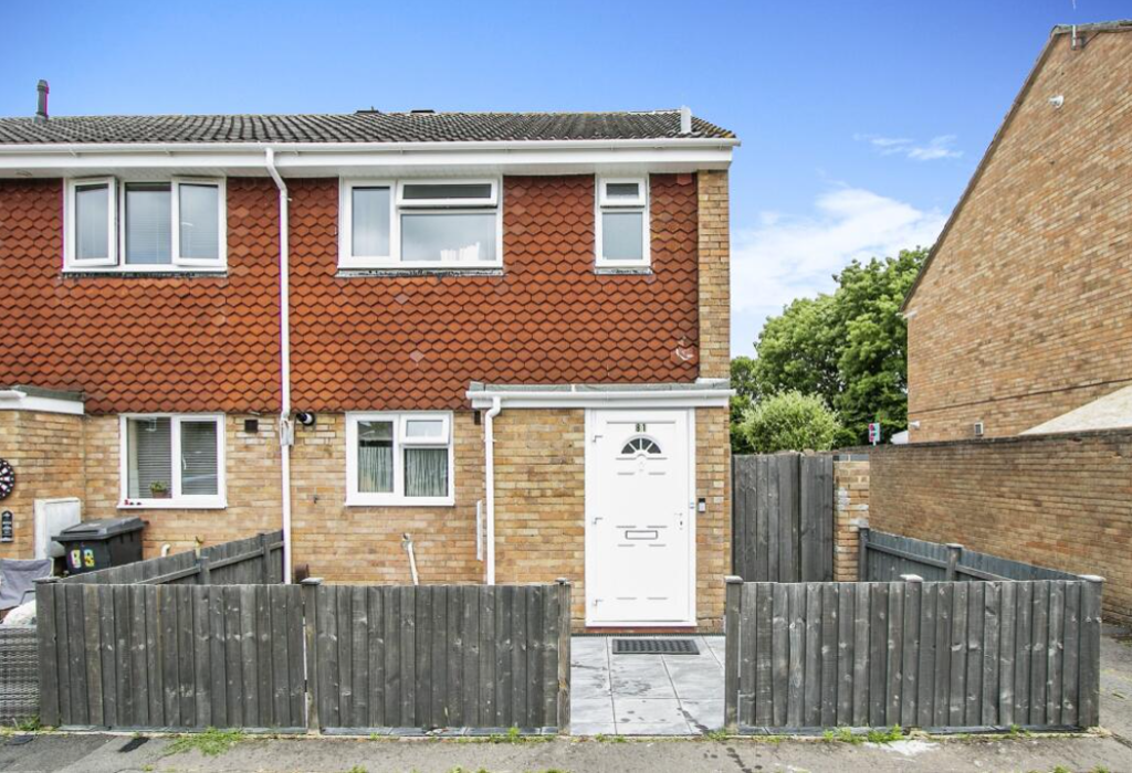 3 bedroom end of terrace house for sale in Charlton Close, Bournemouth, Dorset, BH9