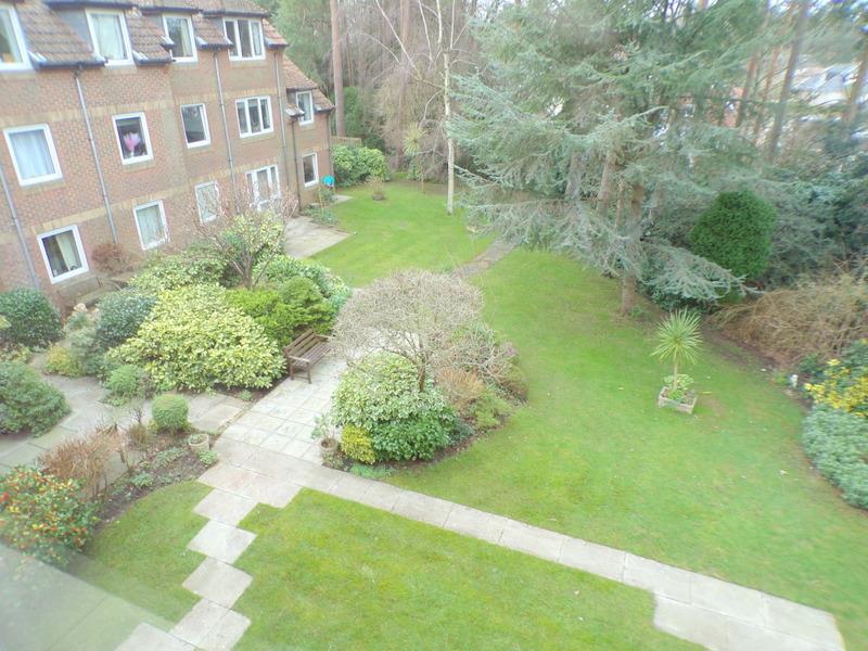 Additional property image - Queens Park West Drive, Bournemouth