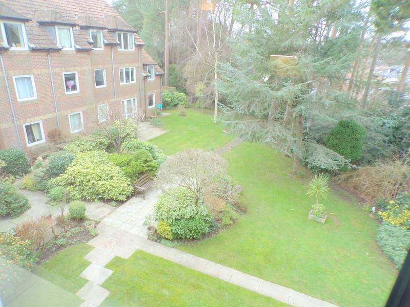 Additional property image - Queens Park West Drive, Bournemouth