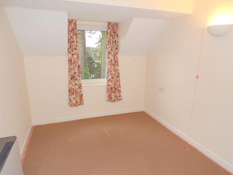 Additional property image - Queens Park West Drive, Bournemouth