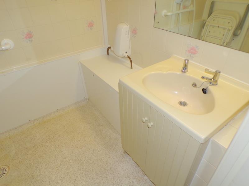 Additional property image - Queens Park West Drive, Bournemouth