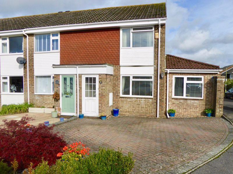 3 Bedroom End Of Terrace House For Sale In Muscliff Bournemouth Bh9